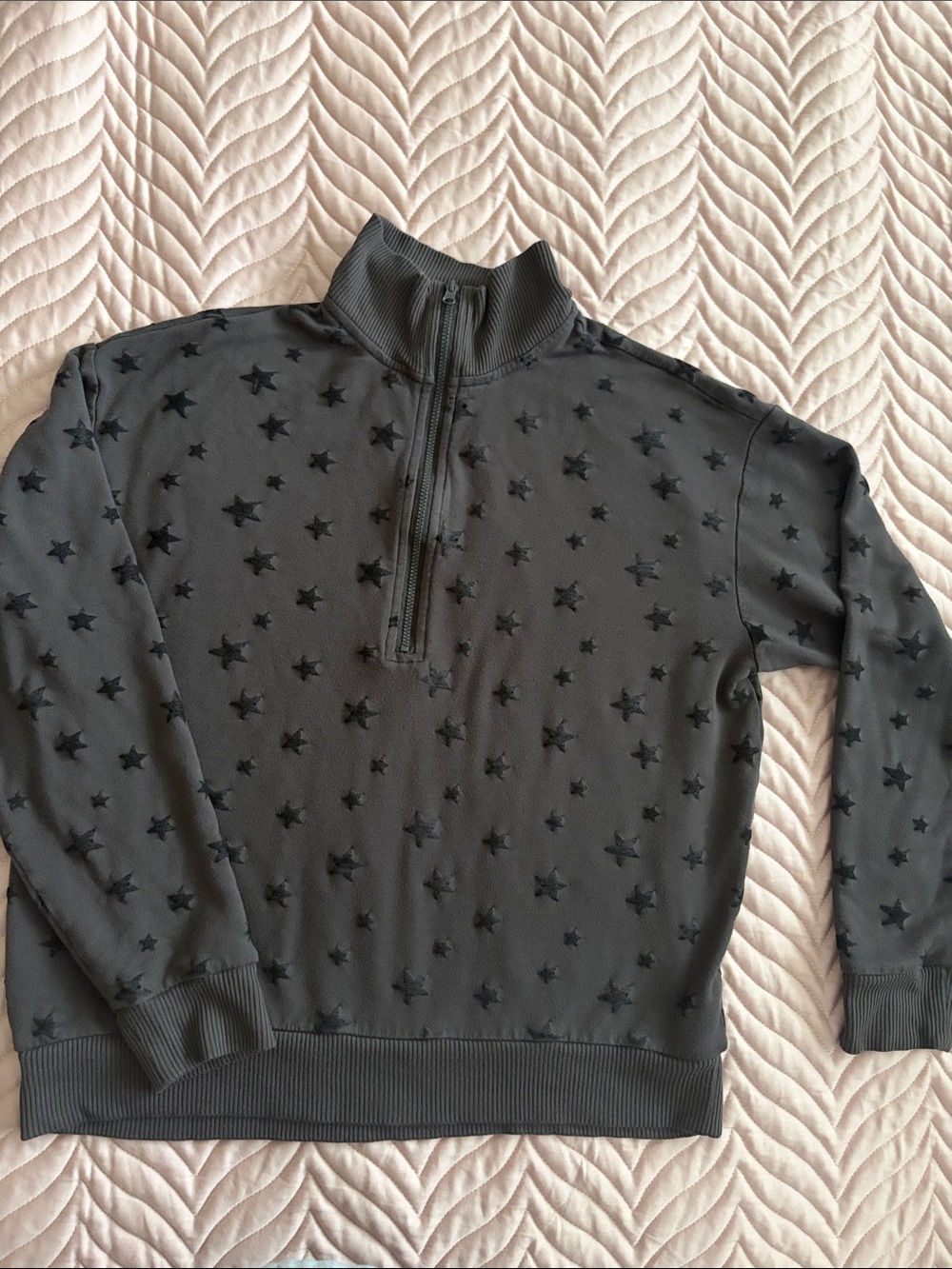 Lou & Grey Signature Soft Women’s Oversized Gray Star Quarter Zip Pullover SizeS